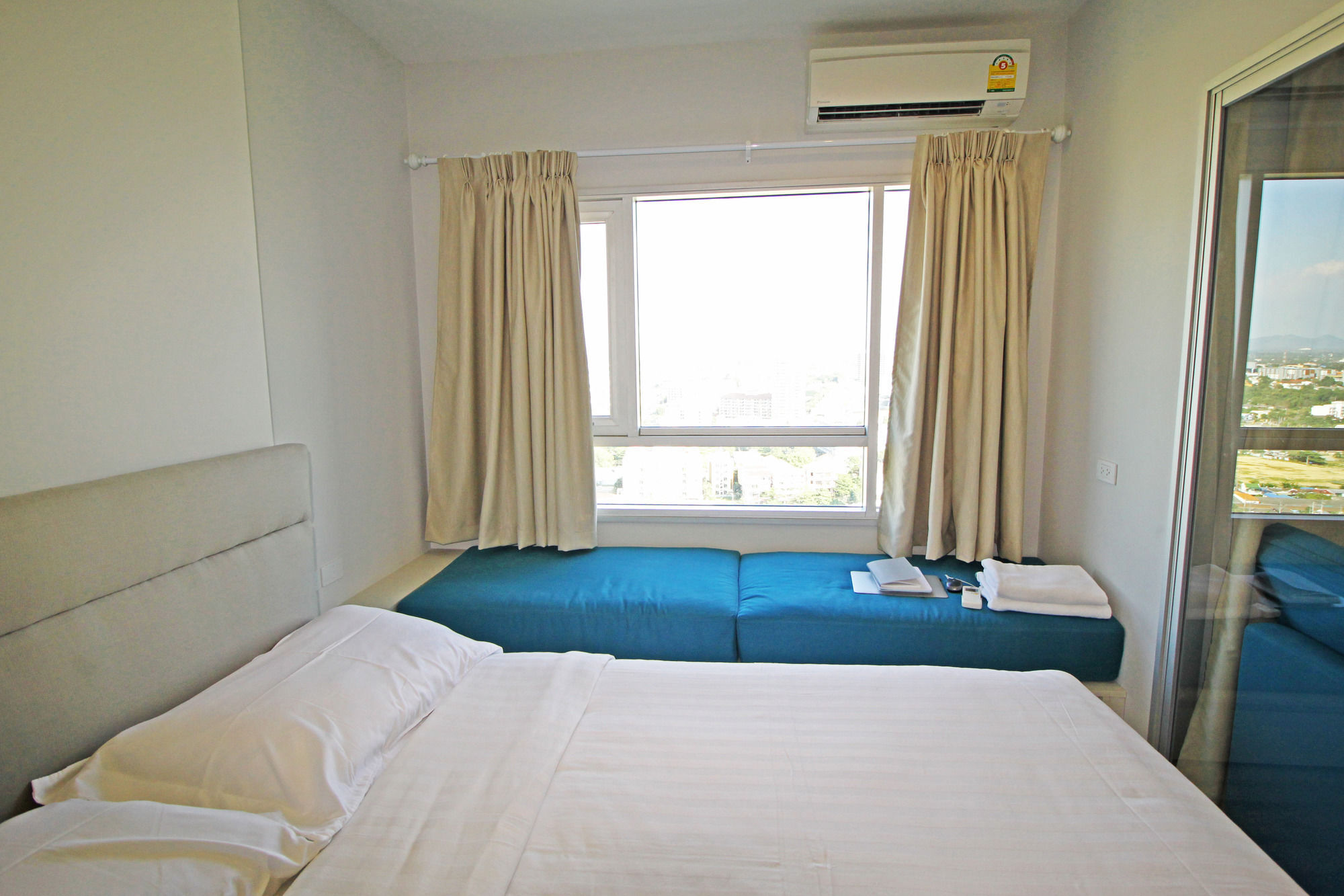 Centric Sea By Pattaya Holiday Bang Lamung Esterno foto